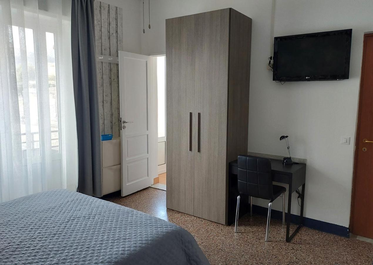 Villa La Lanterna Pietra Ligure Εξωτερικό φωτογραφία